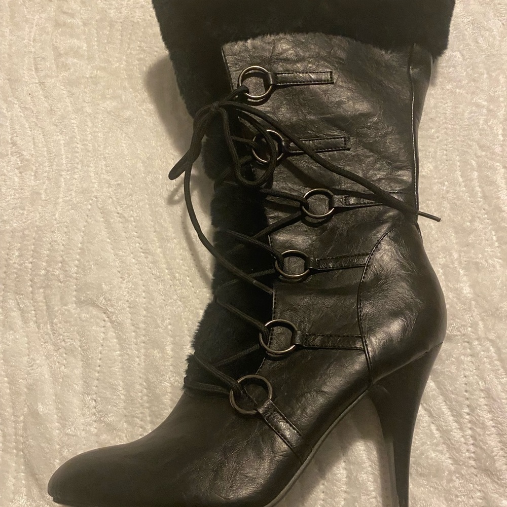 Stylish Boot - image 1